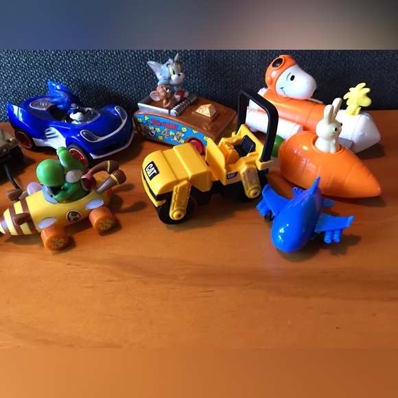 Mixed Lot Peanuts Snoopy Tom & Jerry Super Mario Yoshi Cat Steamroller Toy Cars - Picture 3 of 15